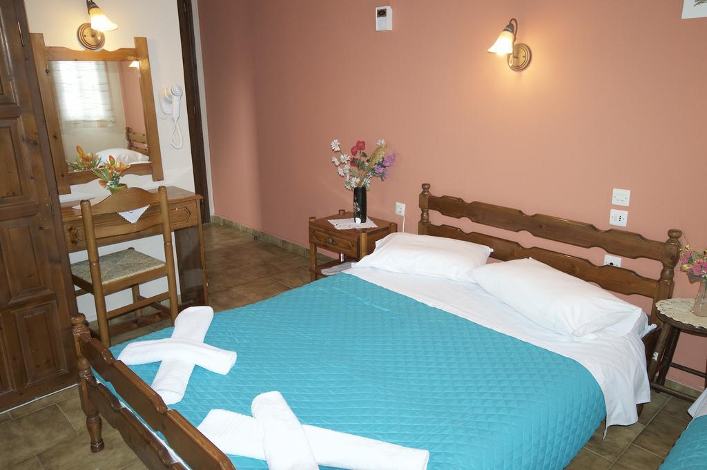 קיסוס Ria Rooms חדר תמונה