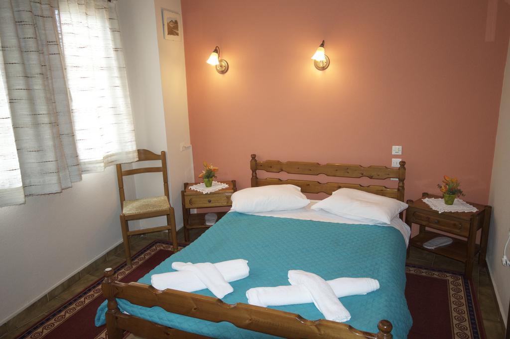 קיסוס Ria Rooms חדר תמונה